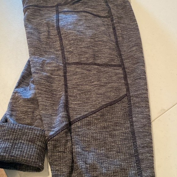 Athletic yoga pants, Heather, Gray color, cuffed or uncuffed size small - Picture 7 of 12
